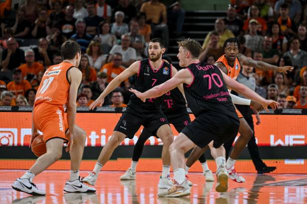 虽然受到伤 虽然受到伤