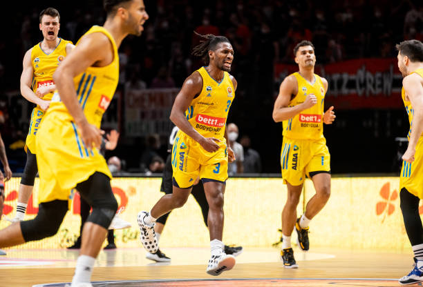 郑钦文在比 郑钦文在比