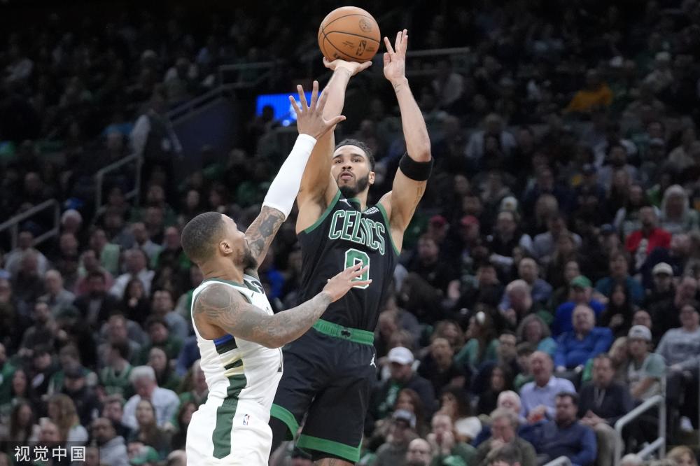 她正逐渐成 她正逐渐成